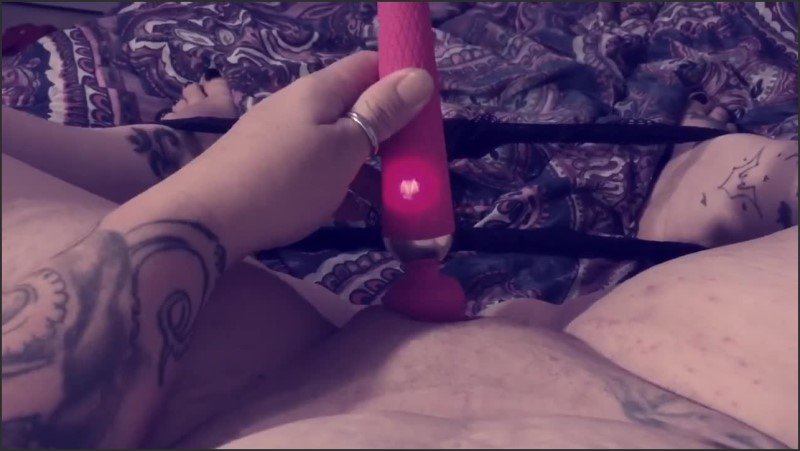 [HD] Vibrating Multiple Squirting Orgasm - Daria Knight - -00:15:33 | Masturbation, Verified Amateurs - 174,1 MB