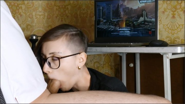 [Full HD] Apex Legends Stepsister Swallows My Cum - DeepKris - - 00:09:41 | Playing Game, Gamer, Amateur - 118 MB