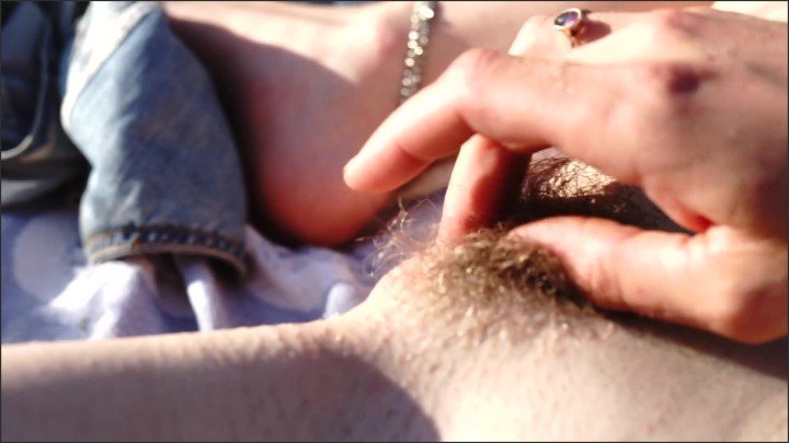 [Full HD] Sometimes You Just Have To Cycle To A Secluded Field And Touch Yourself - Elfy Vix - - 00:17:38 | Acrobat, British, Caught Wanking - 649,2 MB
