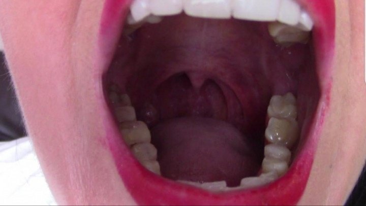 [Full HD] Evamarie88 Giantess Nurse Checkup Pov - Evamarie88 - ManyVids - 00:11:04 | Giantess, Tongue Fetish - 690,8 MB