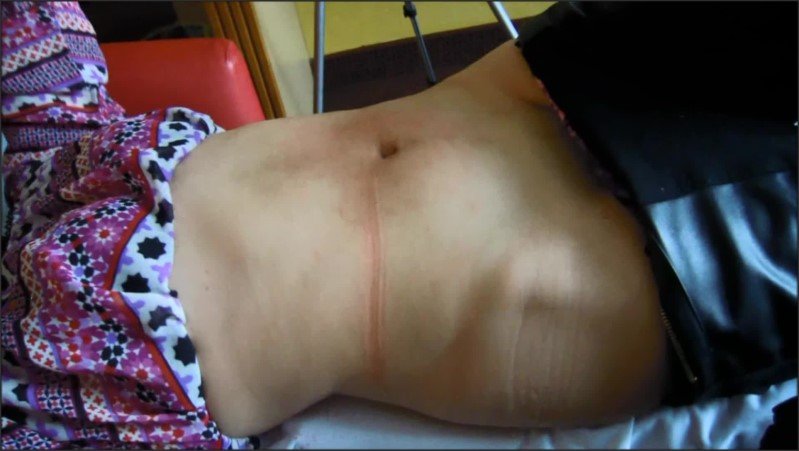 [Full HD] Press My Belly Torture It With Wax In My Navel With Extreme Belly Punch P3 - FantasyOfPaula - -00:06:04 | Step Sister, Belly Button - 327,3 MB