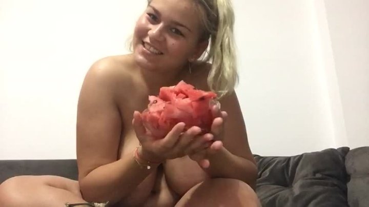 Hugeboobserin Watermelon Stuffing