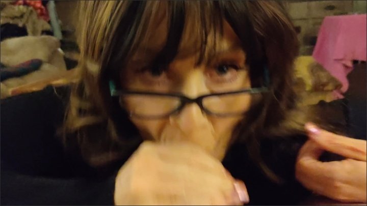 [WQHD] 4K Mature Smoking Blowjob Mother Inlaw Milf Gilf Show Swallow Fetish - HumpinHannah - - 00:09:32 | Smoking Blowjob, Fetish, Handjob - 495,9 MB