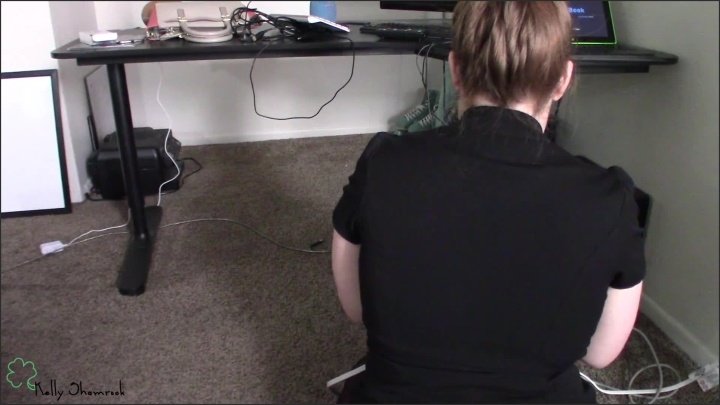 [Full HD] Innocent Secretary S Skirt Slides Up - KellyShamrock - - 00:14:40 | Red Head, Big Tits - 324 MB