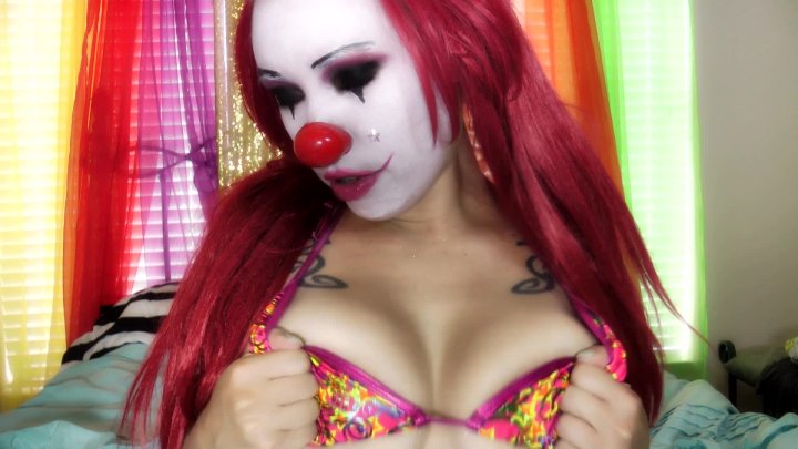 Kitzi Klown Shiny Clown Tits