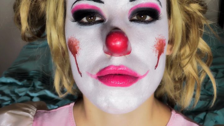 Kitzi Klown Sweet Clown Kisses Muah