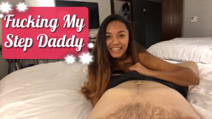 Littlesquirtles Step Daddy Fucks Slutty Teen On Trip