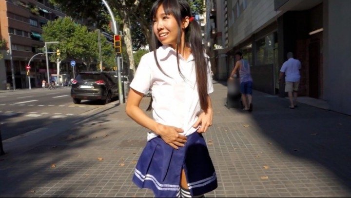 Little-Subgirl Jap Sch--Lgirl Gets Naked In The City