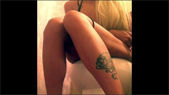 Lustforlola Do Pretty Girls Poop