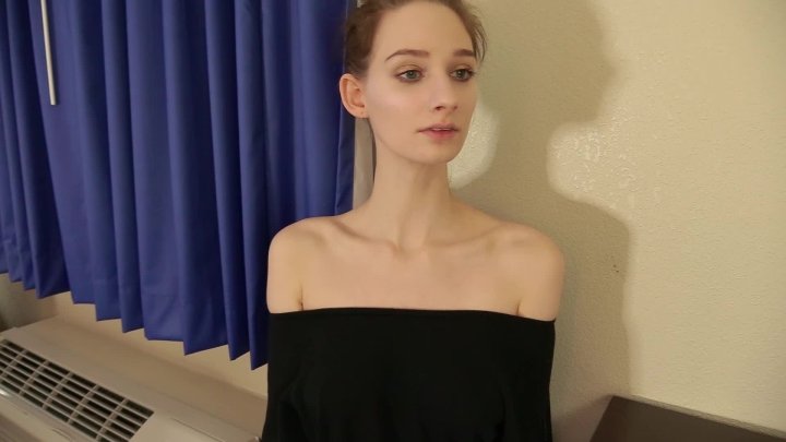 Lyra Fae Neck Fetish Custom
