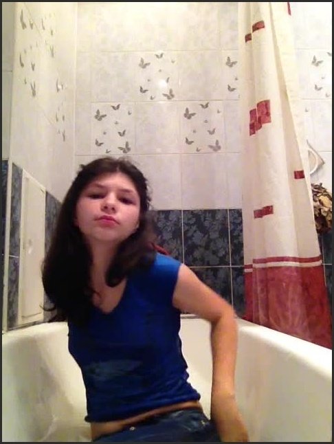 Mix Super Suzy. Wetting In The Light Blue Jeans.