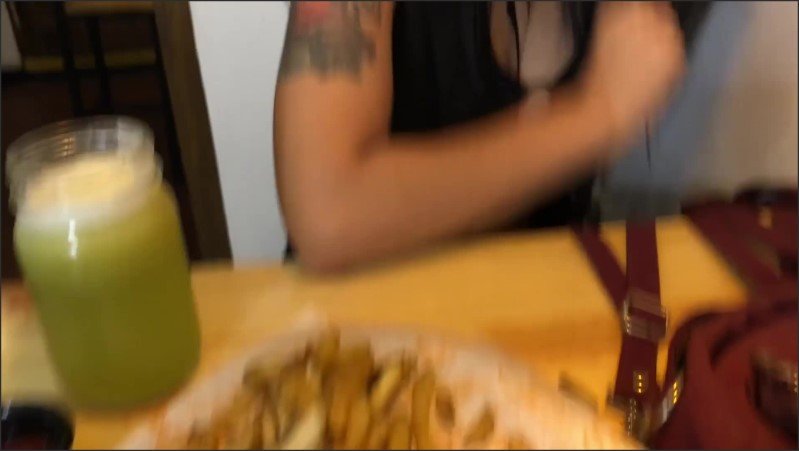 [Full HD] My Friend Controls Me In A Restaurant And I End Up Masturbating And They Catch Us While I Cum Hard - MadeleineMorales - -00:21:37 | Squirting, Masturbate, Public - 638 MB