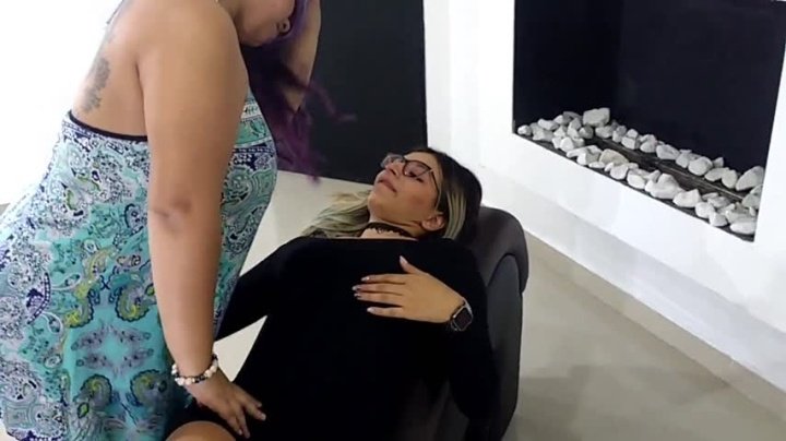 Maggiequeen Lesbian Fun