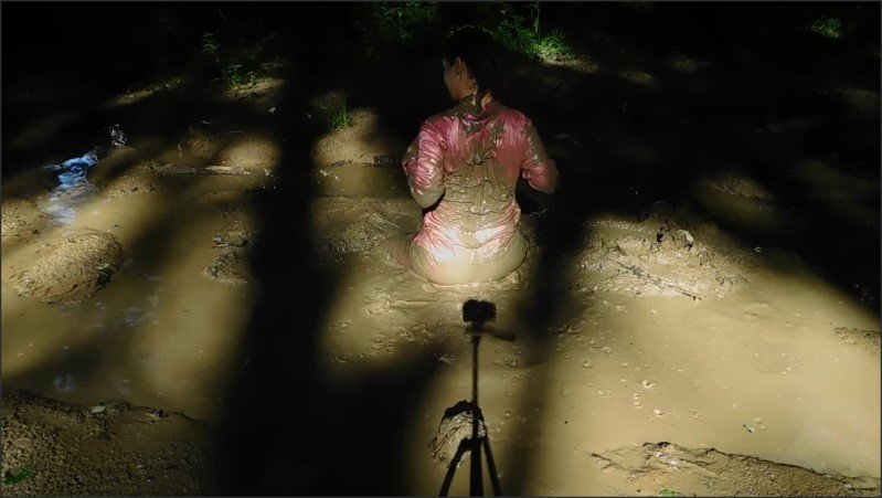 [Full HD] Mud Play In Pjs  - Miss Lana Bea - -00:09:10 | Mud Masturbation, Public, Outdoor - 276 MB