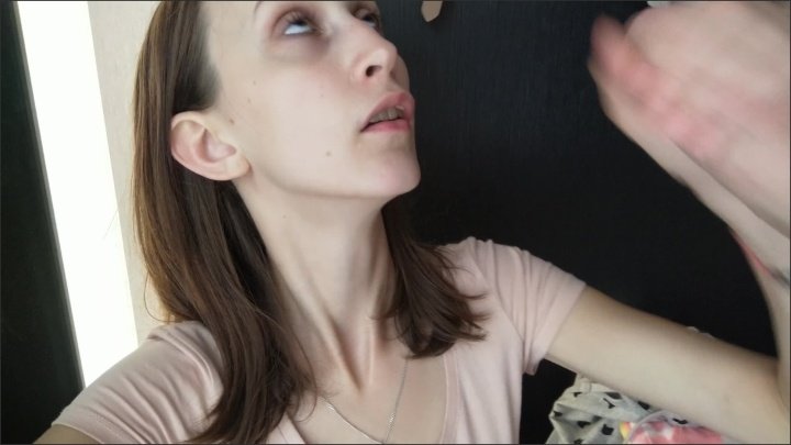 Missnimpho Good Blowjob In The Fitting Room