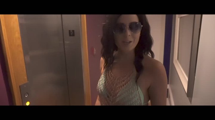 [Full HD] Ms Price Porn Convention Vacation Hotel Sex - Ms Price - ManyVids - 00:11:53 | Cumshots, Cuckolding, Pov - 791,2 MB