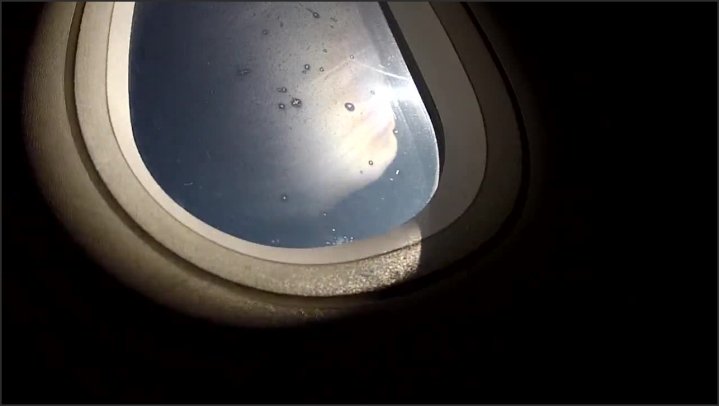 [HD] A Flying Orgasm Rosario Gallardo Masturbating During Flight To Prague - Rosario Gallardo - - 00:07:25 | Masturbate, Solo Female - 103,5 MB