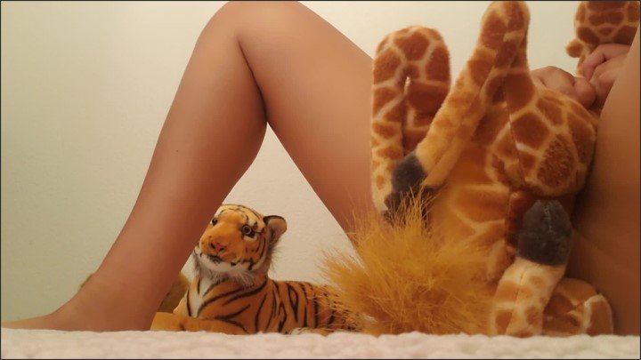 [Full HD] Horny Humping Plushie Toys - Sapphire Angel - - 00:08:33 | Toy, Pussy Licking, Solo Female - 367,6 MB