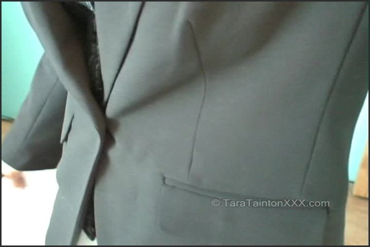 [SD] Tara Tainton Everything Changes When You Hand Mea Piece Of Bimbo Blow Bubblegum - Tara Tainton - Clips4Sale - 00:21:32 | Size - 204,9 MB