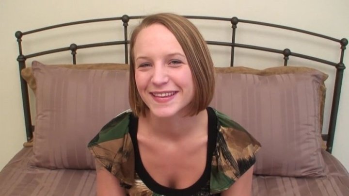 Teensexproject 18 Year Old Danica Gets To Swallow