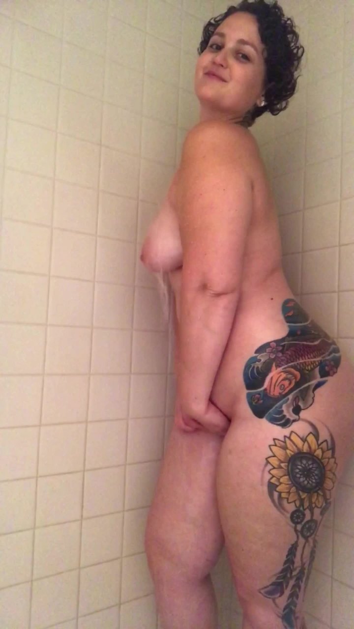 Thickii Nickii Oily Shower