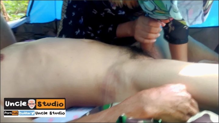 [Full HD] Surprise Gangbang With Other Man In Camping Forest Part 1 - Uncle Studio - - 00:10:46 | Amateur Exterieur, Other Man, Camping - 254,5 MB