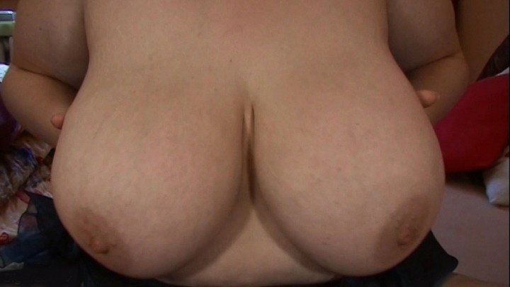 Vidzflix Bbw Babe Shows Her Massive Monster Juggs