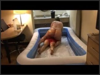 [LQ] Oil Wrestling With Zoe - Zoe Grappling - - 00:10:27 | Big Boobs, Verified Amateurs - 17,4 MB