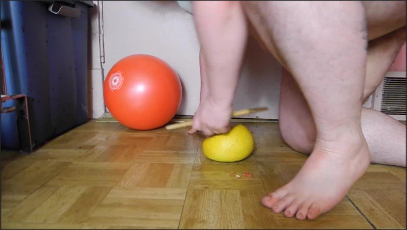 [Full HD] Bbw Bounces On Fruits To Crush Them  - Ashleyjane - -00:08:57 | Bbw, Crush Fetish - 195 MB