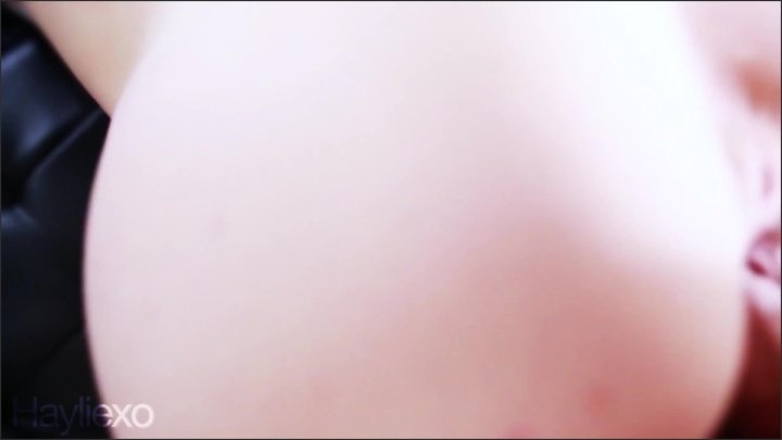 Hayliexo Fucked Standing Up Amp Deep Creampie Size