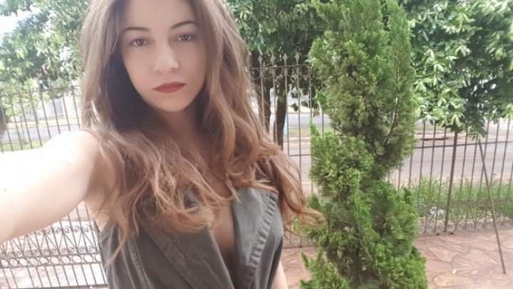 Misssweetteen Masturbation In Front Of The House
