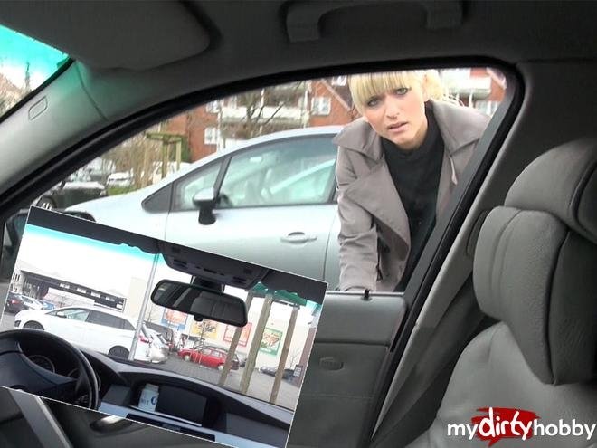 Schnuggie91-Public-Chef-Beim-Parkplatzwichsen-Erwischt